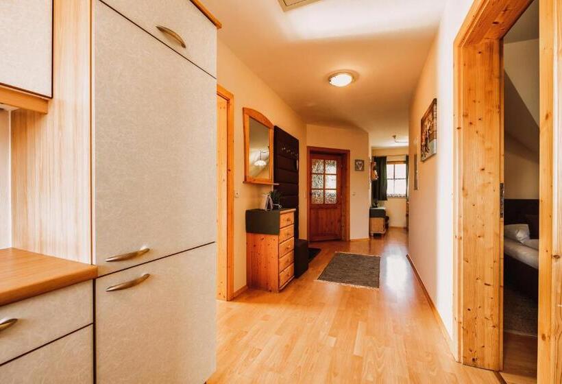 هتل Weingut Kollerhof Am Eichberg