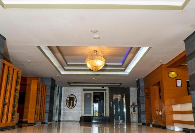 Mox Hotel Wellness & Spa