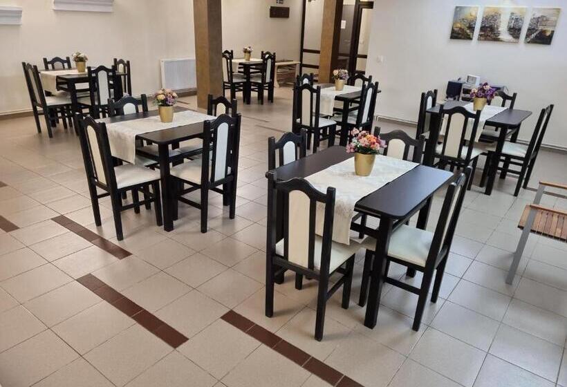 بنسيون Alba Forum