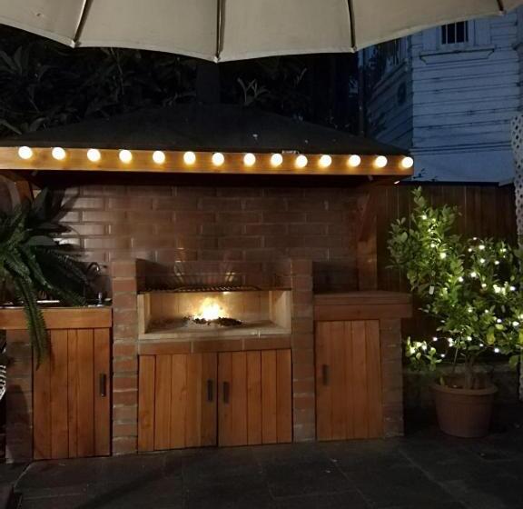 פנסיון Belle Epoque Hostal