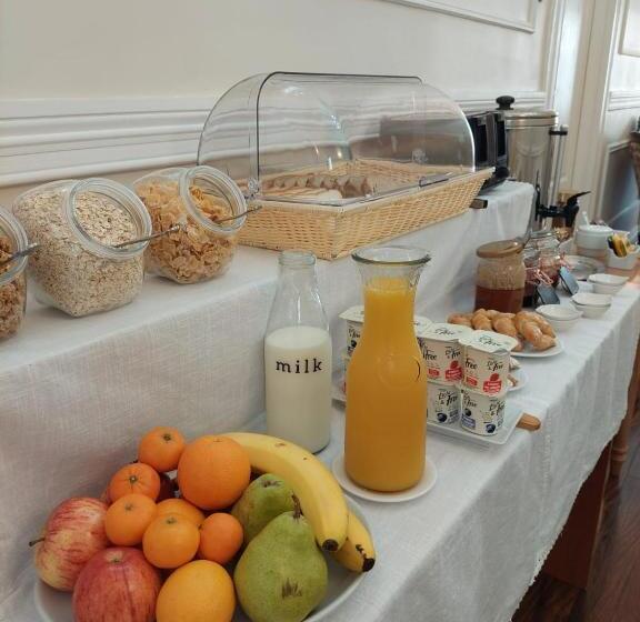 פנסיון Belle Epoque Hostal