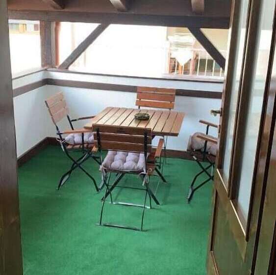 פנסיון Casa Ormenisan