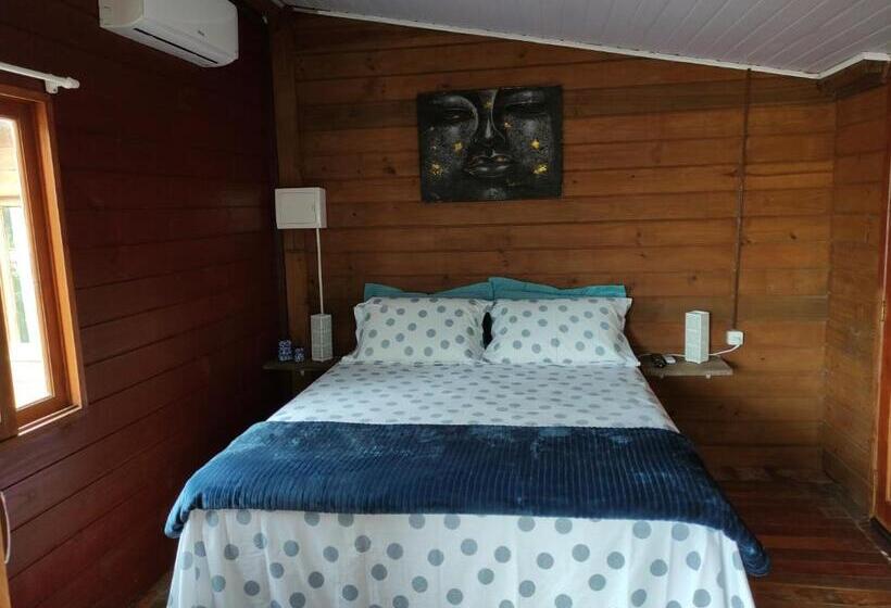 펜션 Chalés Da Guarda Do Embaú