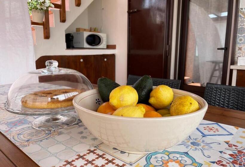 Пансион Dimora Bellini Apartment And Rooms