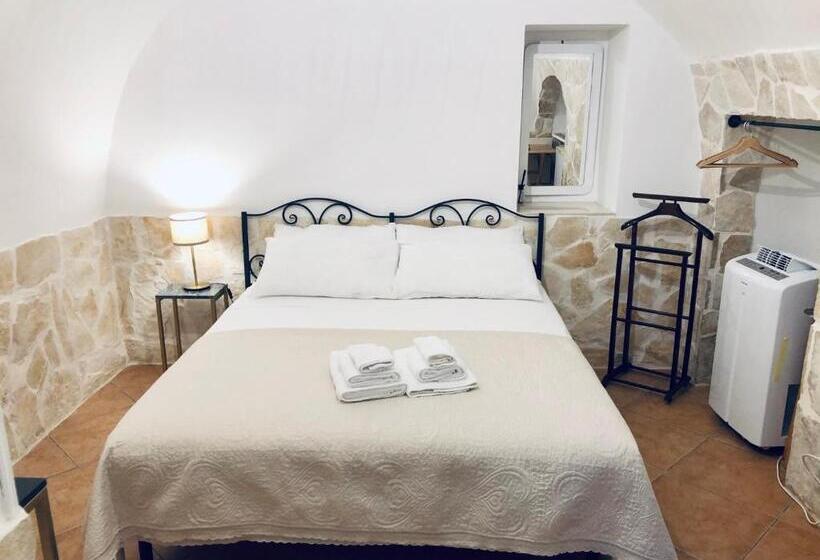 Пансион Dimora Bellini Apartment And Rooms