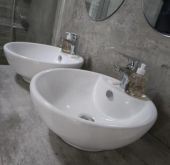 פנסיון Eyezulu Guesthouse