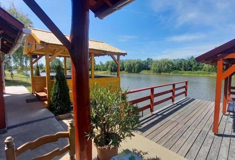 펜션 Gólya Tó Vendégház