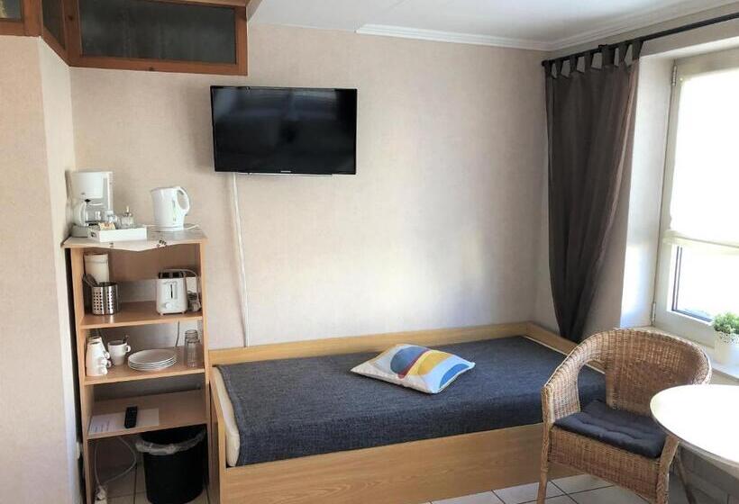 Пансион Gästehaus Doll