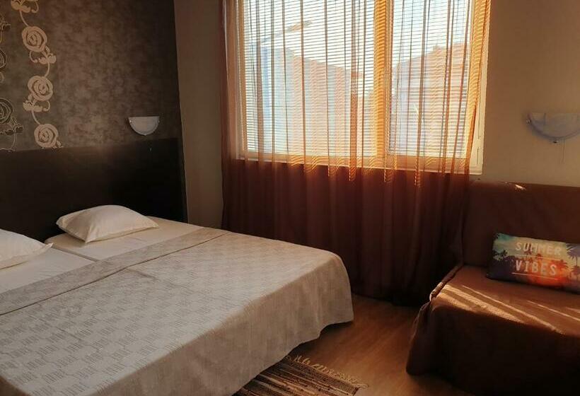 ペンション Guest House Taligarov