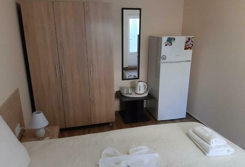 بنسيون Guest Rooms Deva