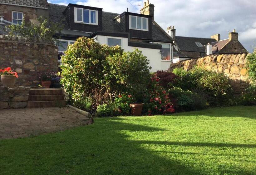 פנסיון Honeypot Guest House