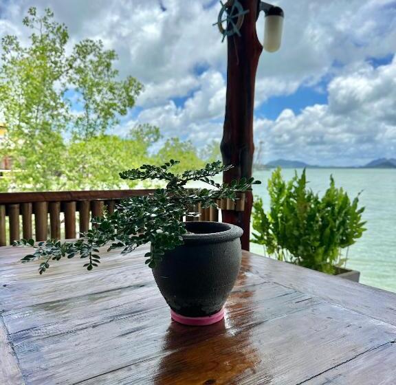 بنسيون Lanta Sabai Day House