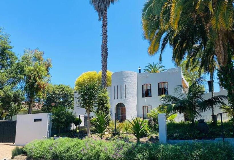 펜션 Little Fern Self Catering