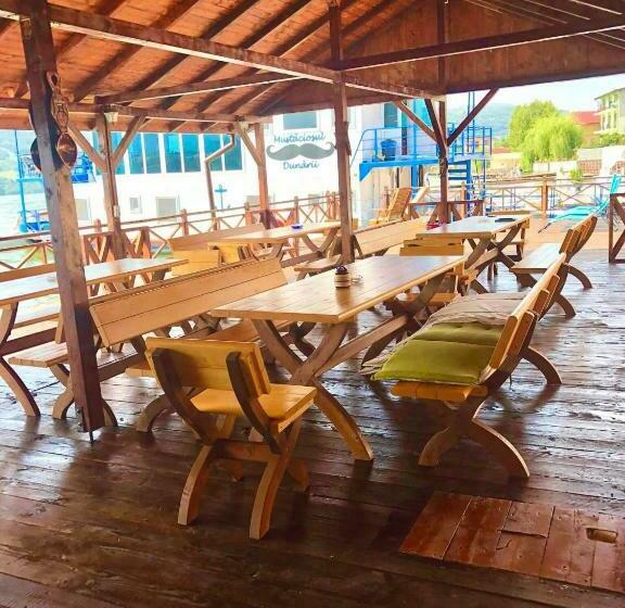 פנסיון Mustaciosul Dunarii