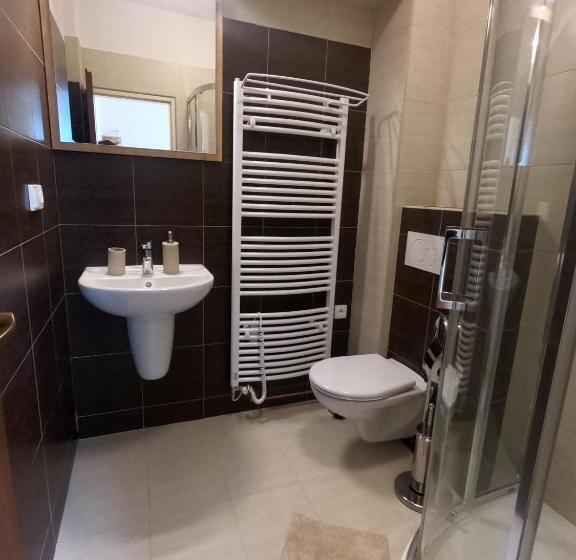 膳宿费 Penzion Bejby Turnov