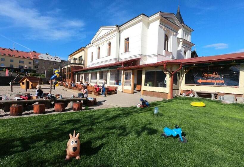 膳宿费 Penzion Bejby Turnov