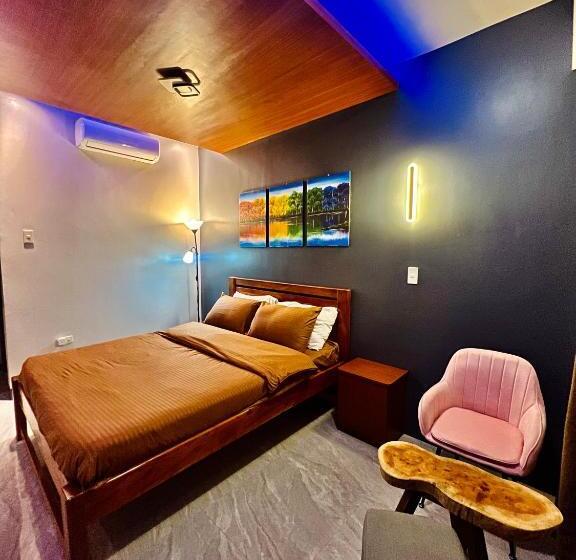 پانسیون Sky Traveller Suites