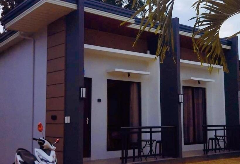 پانسیون Sky Traveller Suites