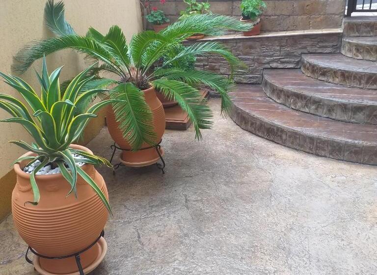 Пансион Time Out