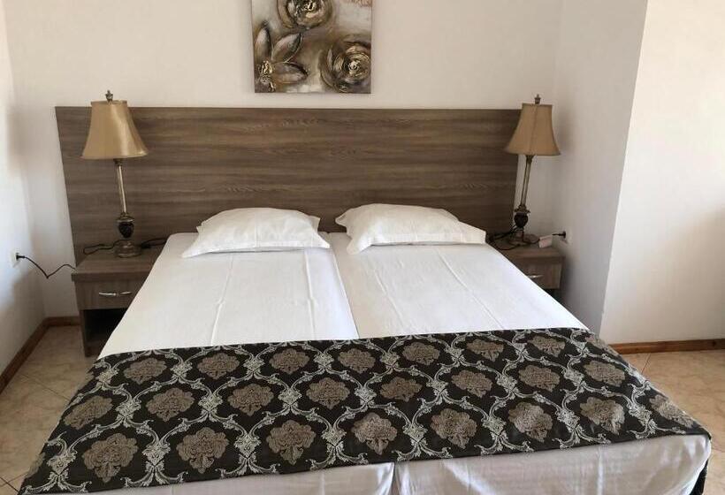 Пансион Time Out