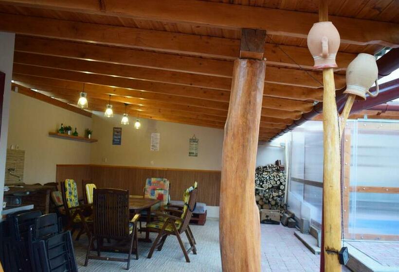 ペンション Tündérfátyol Vendégház