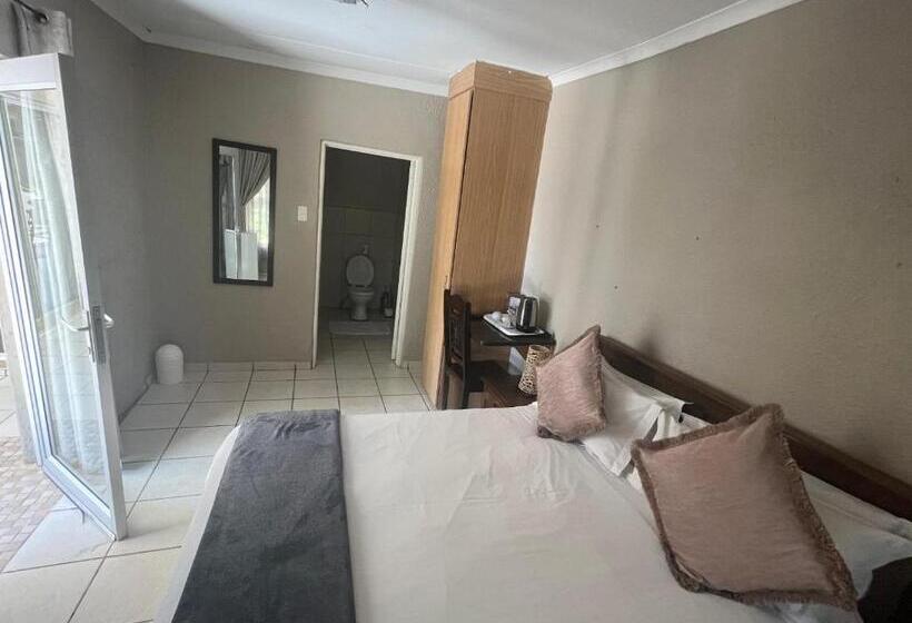 פנסיון Toro Guest House