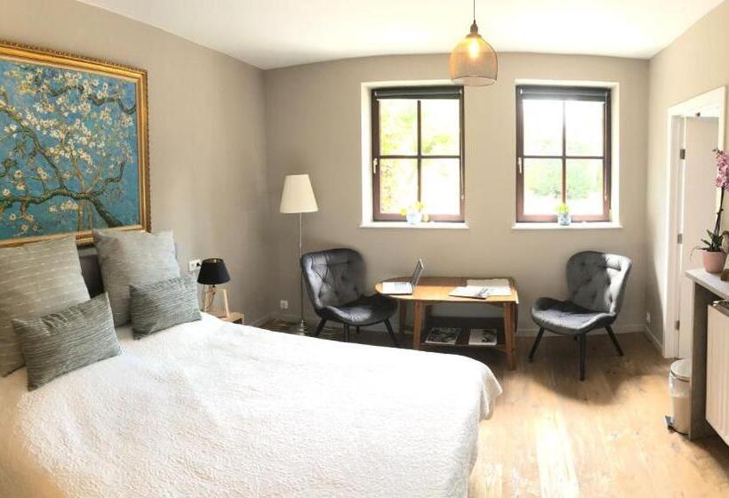 ペンション Villa Sparadis