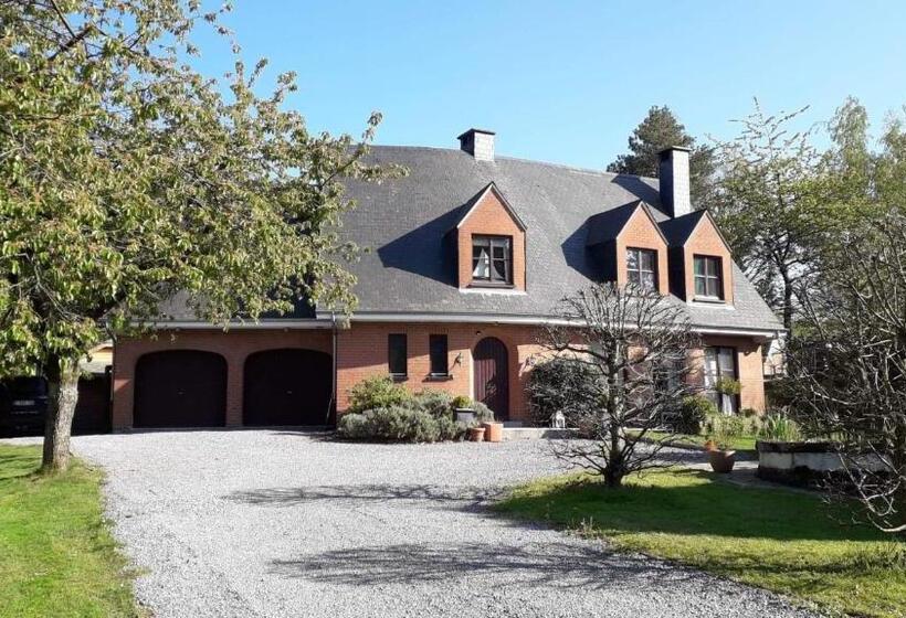 פנסיון Villa Sparadis