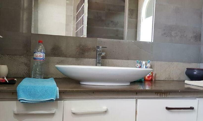 بنسيون Villa Yasmine Diar Maamoura