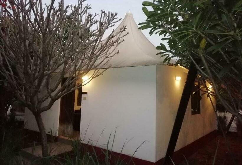 אתר נופש Bagh Tola,kanha Tiger Reserve