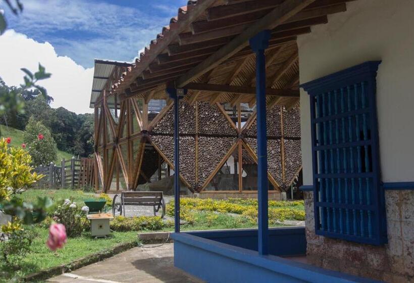 리조트 Riverside Ecoliving Space