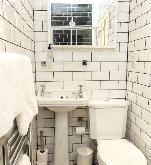 The Bay Boutique Bed And Breakfast