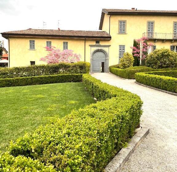 Villa Casati Italiana