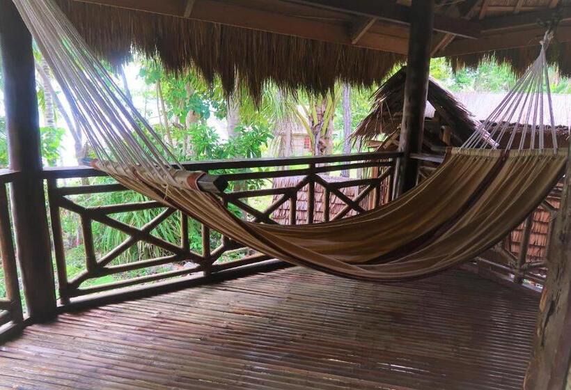 Villa Marmarine Beach Resort & Restaurant