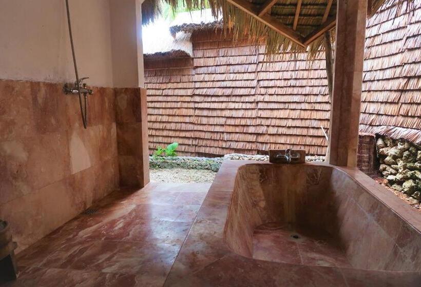 Villa Marmarine Beach Resort & Restaurant