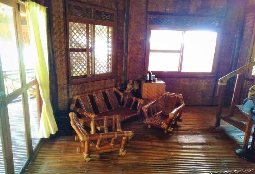 Villa Marmarine Beach Resort & Restaurant