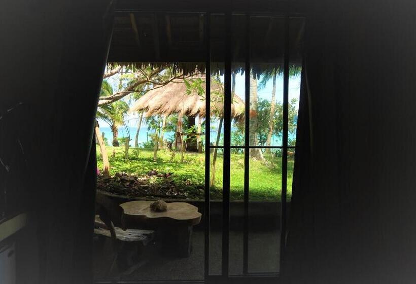 Villa Marmarine Beach Resort & Restaurant