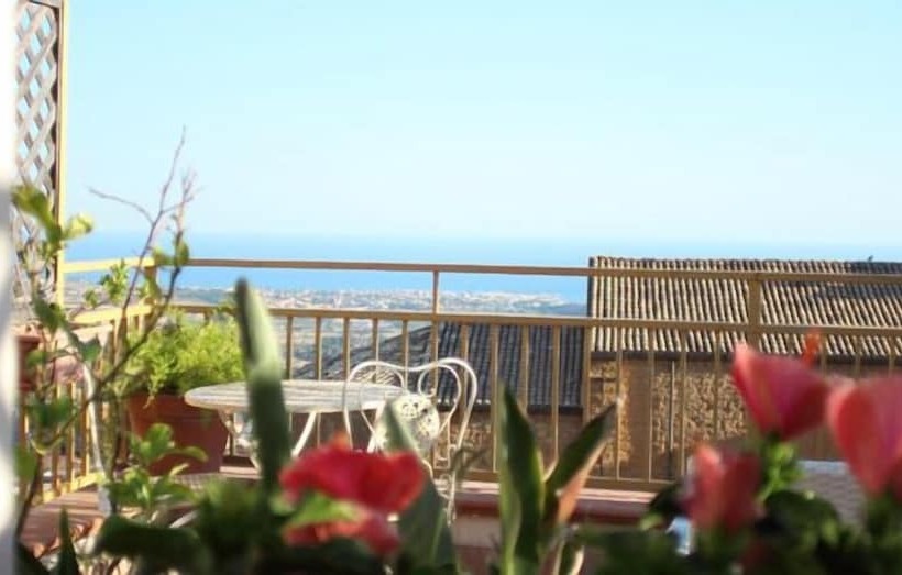 تختخواب و صبحانه Portatenea   Atenea Collection