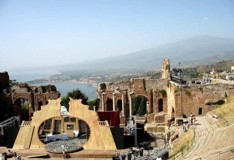 تختخواب و صبحانه I Colori Del Sole