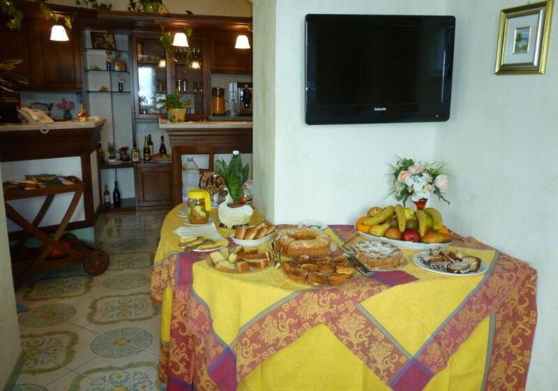 تختخواب و صبحانه L Antico Borgo Dei Limoni