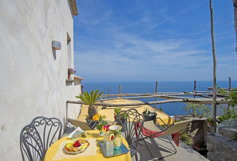 Bed and Breakfast L Antico Borgo Dei Limoni