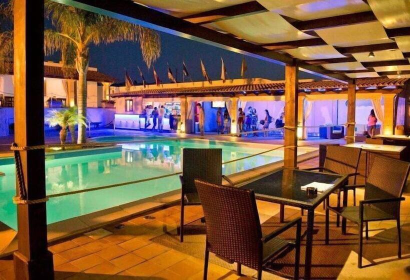 민박 Villa Carlo Resort