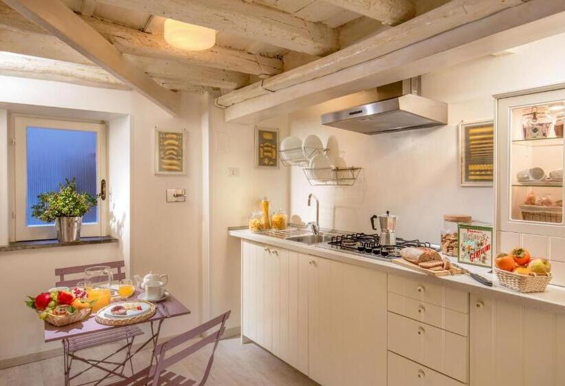 Boutique Hotel Campo De Fiori