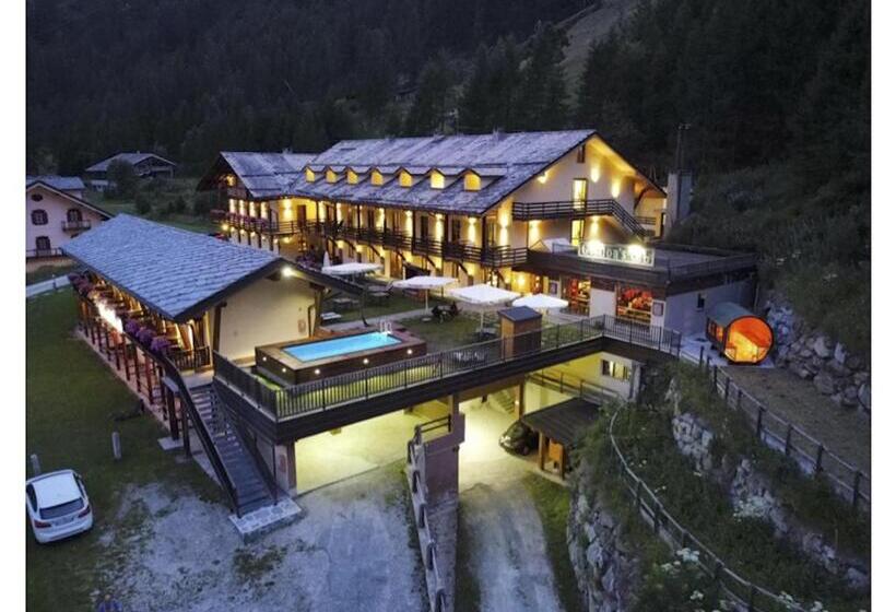 Chalet Du Lys Hotel & Spa