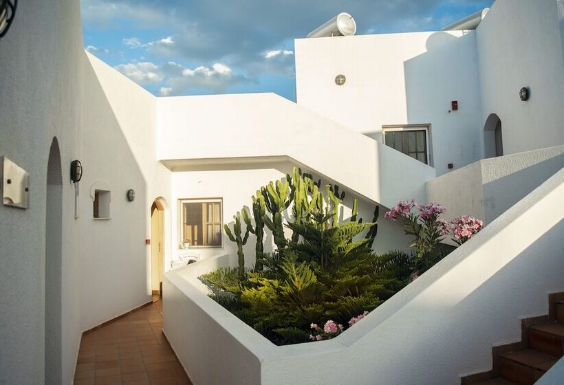 Elounda Alikes Suites & Studios