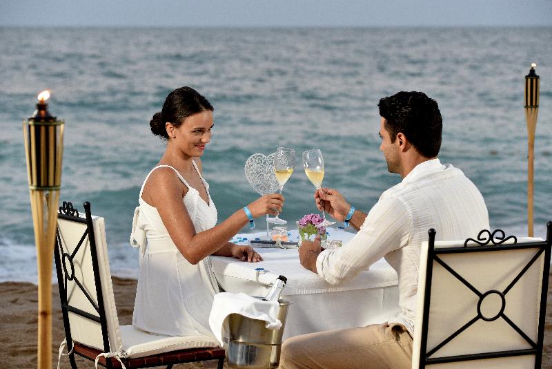 Grifid Metropol Hotel Premium All Inclusive & Private Beach Adults Only