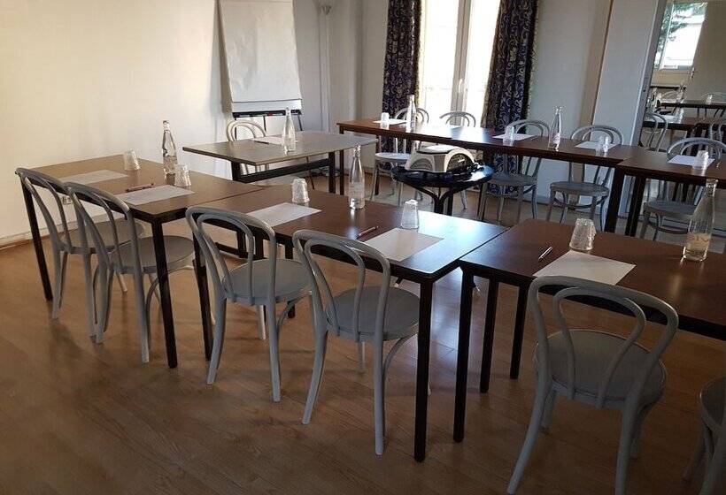 Adonis Arc Hotel Aix