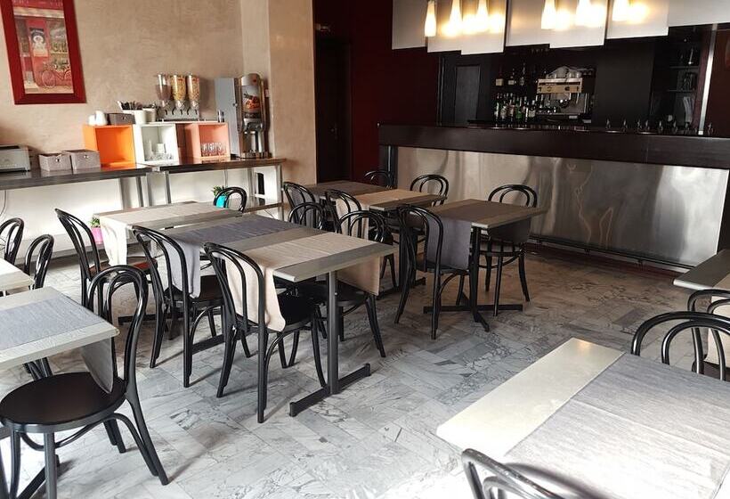 Adonis Arc Hotel Aix