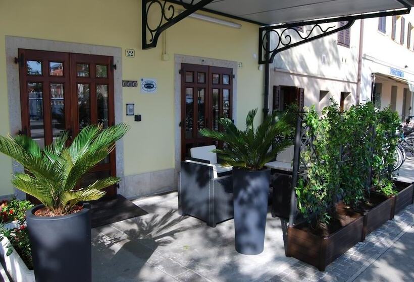 Отель Alla Città Di Trieste