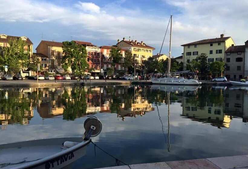 Отель Alla Città Di Trieste